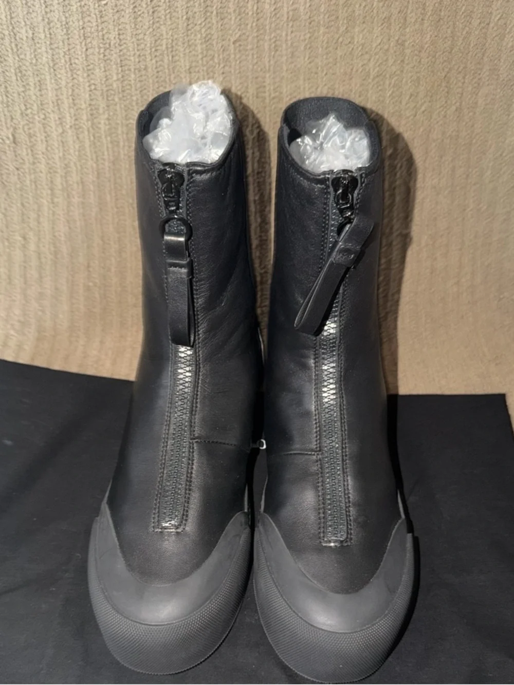 Emporio Armani Black Front-Zip Leather Ankle Booties - Picture 1 of 7